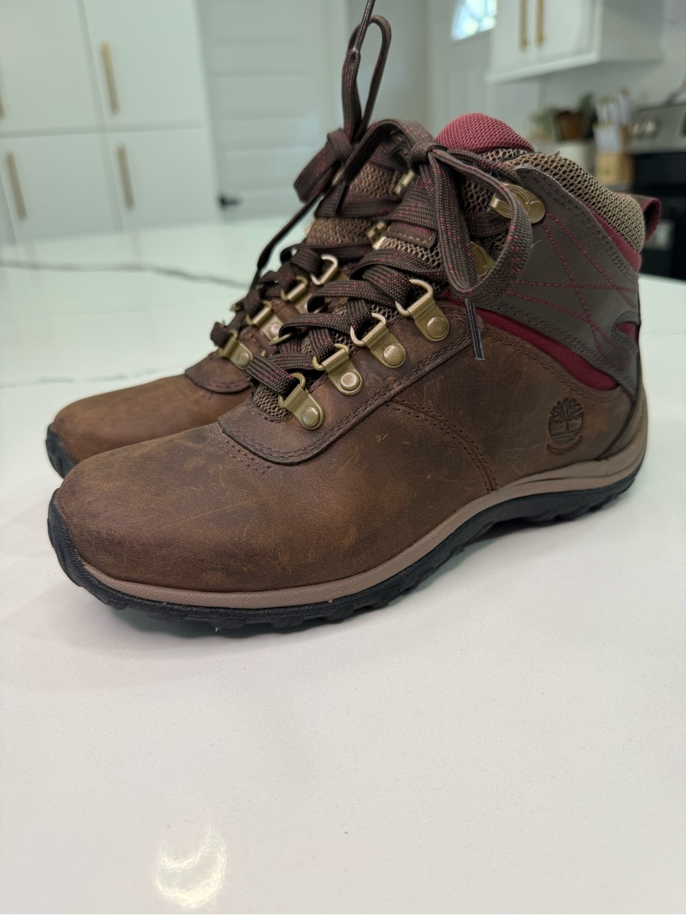 Timberland Women’s Norwood Mid Waterproof Hiking Boots, Size 6